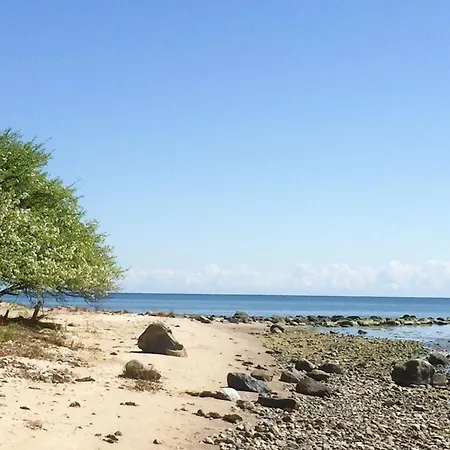 Karola 15 Mit Gratis Nutzung Vom Ahoi Erlebnisbad Und Sauna In Sellin *